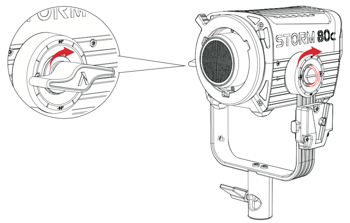 storm_80c_attachingdetaching_the_yoke